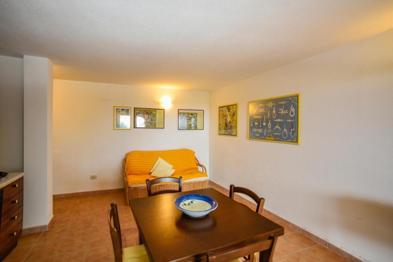 La Rosa Dei Venti Apts Porto San Paolo  Esterno foto