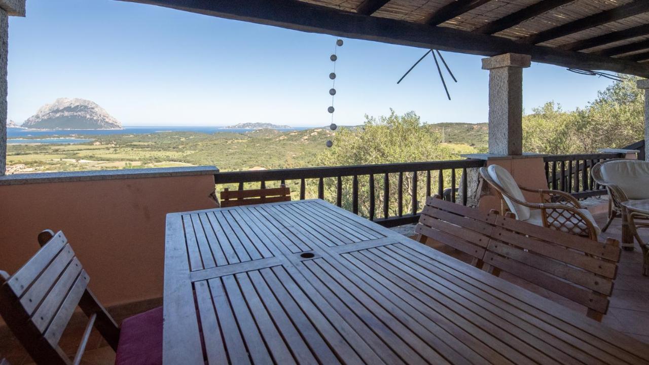La Rosa Dei Venti Apts Porto San Paolo  Esterno foto